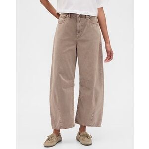 NWT High Rise Horseshoe Crop Jeans